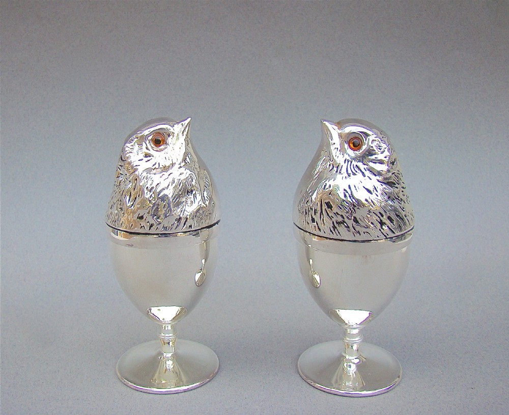 PAIR OF EDWARDIAN SILVER PLATED NOVELTY 