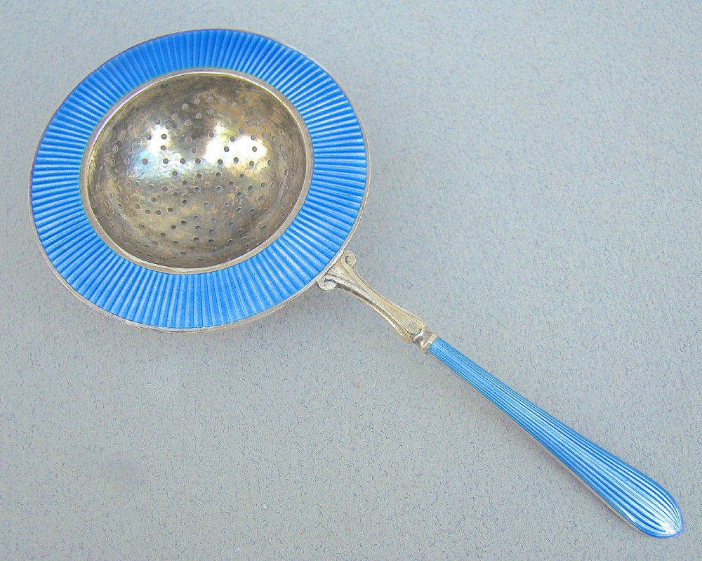 ART DECO SILVER GILT & GUILLOCHE ENAMEL TEA STRAINER BY HENRY JAMES HULBERT, LONDON 1923