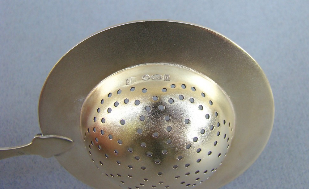 ART DECO SILVER GILT & GUILLOCHE ENAMEL TEA STRAINER BY HENRY JAMES HULBERT, LONDON 1923 View V