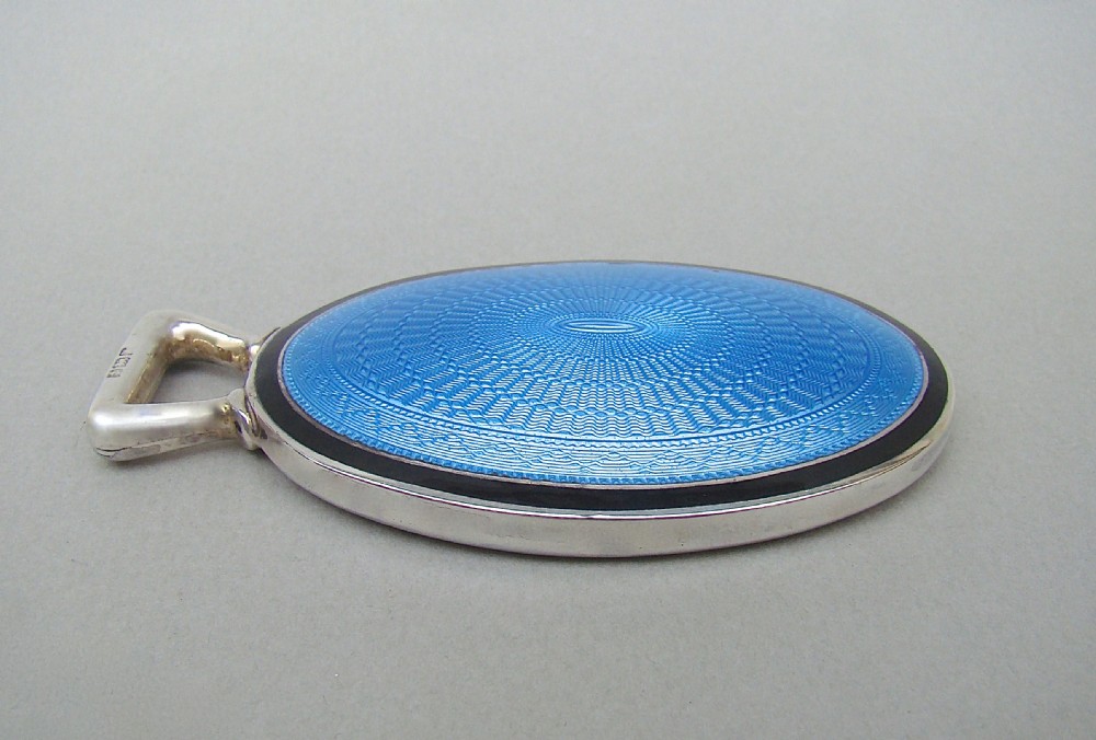 ART DECO SILVER & ENAMEL PURSE MIRROR BY HENRY MATTHEWS, BIRMINGHAM 1923

 View IV