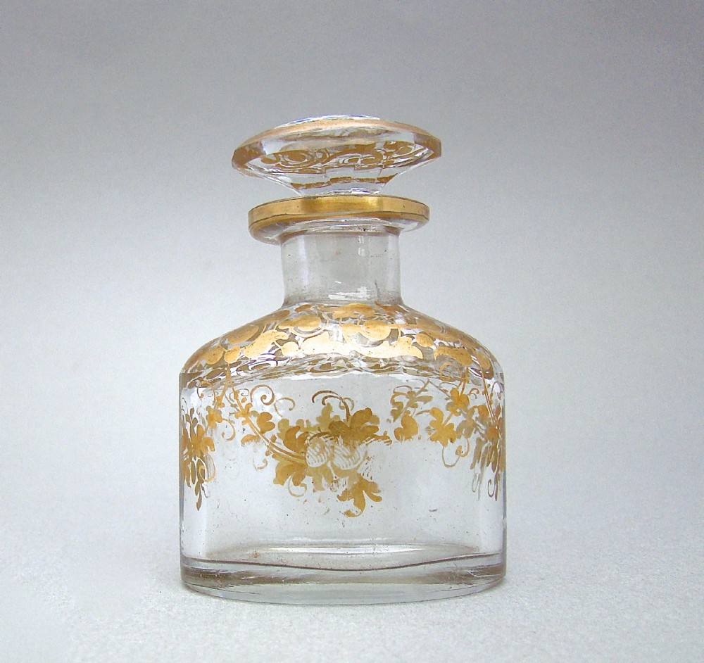 19TH CENTURY FRENCH GILT GLASS SCENT BOTTLE, CIRCA 1890