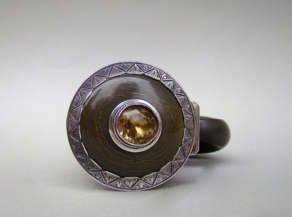 EDWARDIAN SILVER MOUNTED SNUFF MULL BY J GRINSELL & SONS,  BIRMINGHAM 1910 View II