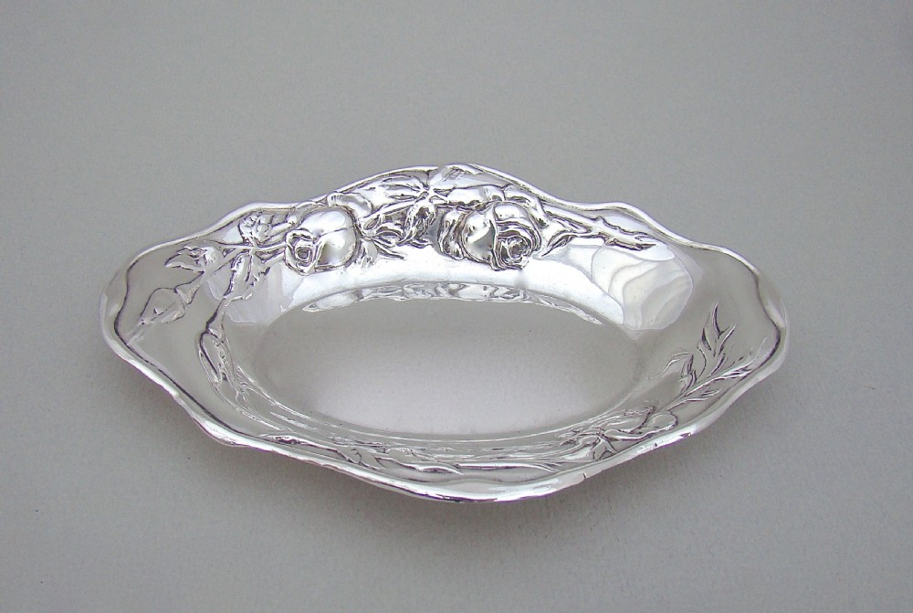 EDWARDIAN SILVER BONBON DISH BY HENRY MATTHEWS, BIRMINGHAM 1904