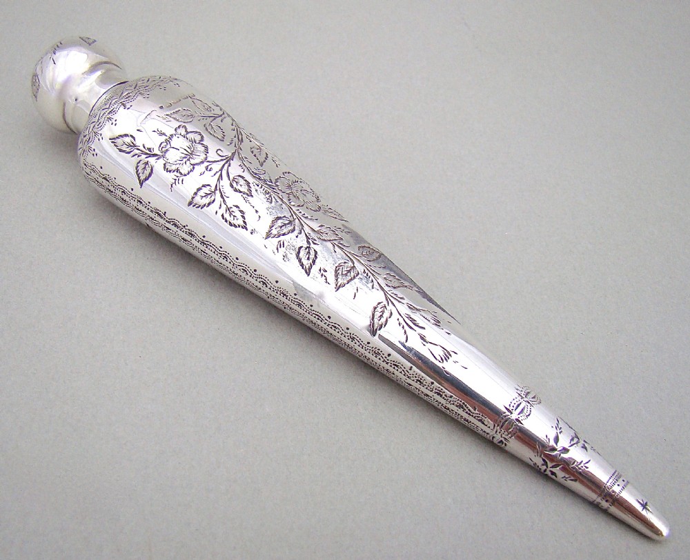 VICTORIAN SILVER SCENT BOTTLE BY DAVID & LIONEL SPIERS, BIRMINGHAM 1884