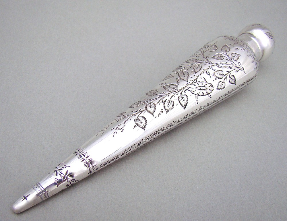 VICTORIAN SILVER SCENT BOTTLE BY DAVID & LIONEL SPIERS, BIRMINGHAM 1884 View II