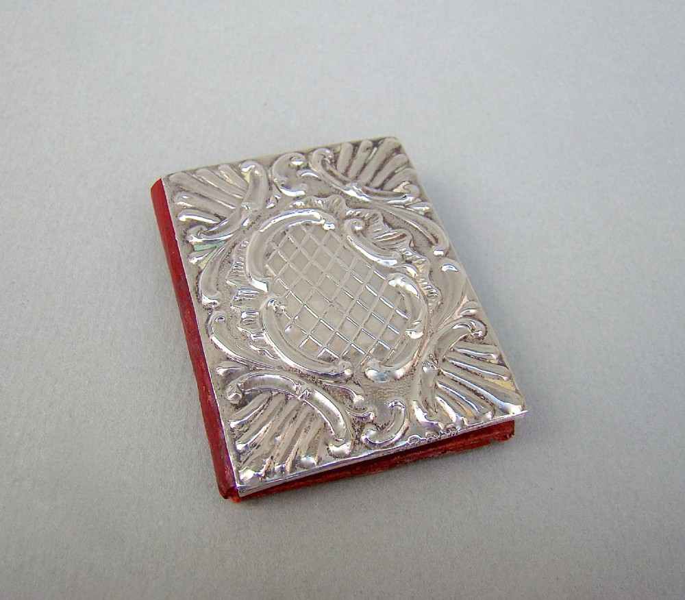 EDWARDIAN SILVER “BOOK” NEEDLE CASE BY ARTHUR J. SMITH, BIRMINGHAM 1907