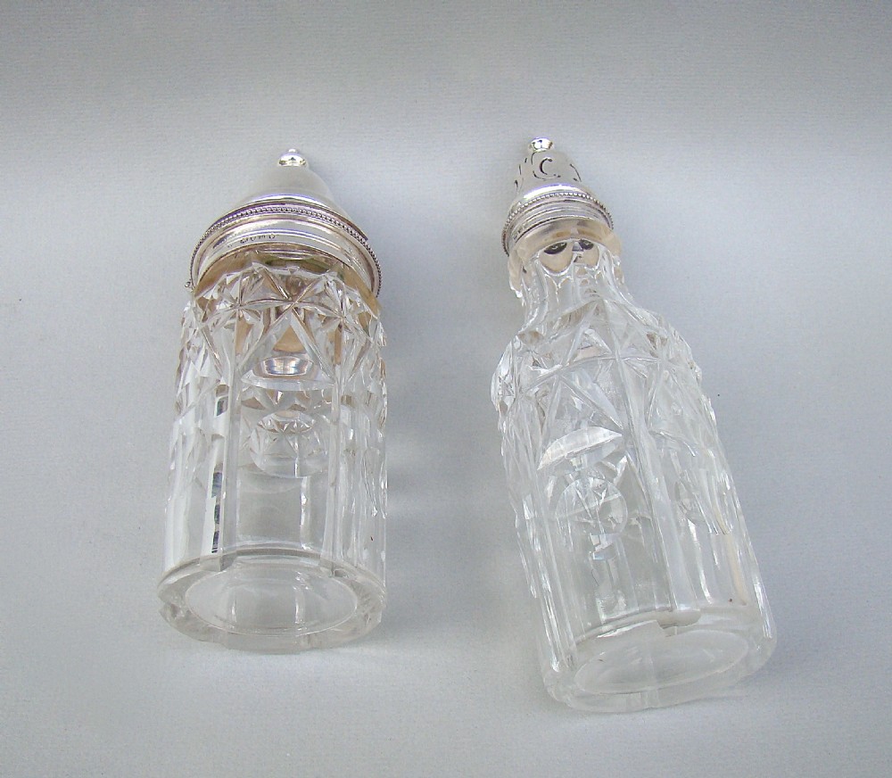 PAIR OF VICTORIAN SILVER MOUNTED DRY MUSTARD AND PEPPER JARS BY BARNARD & SONS, LONDON 1870 View III
