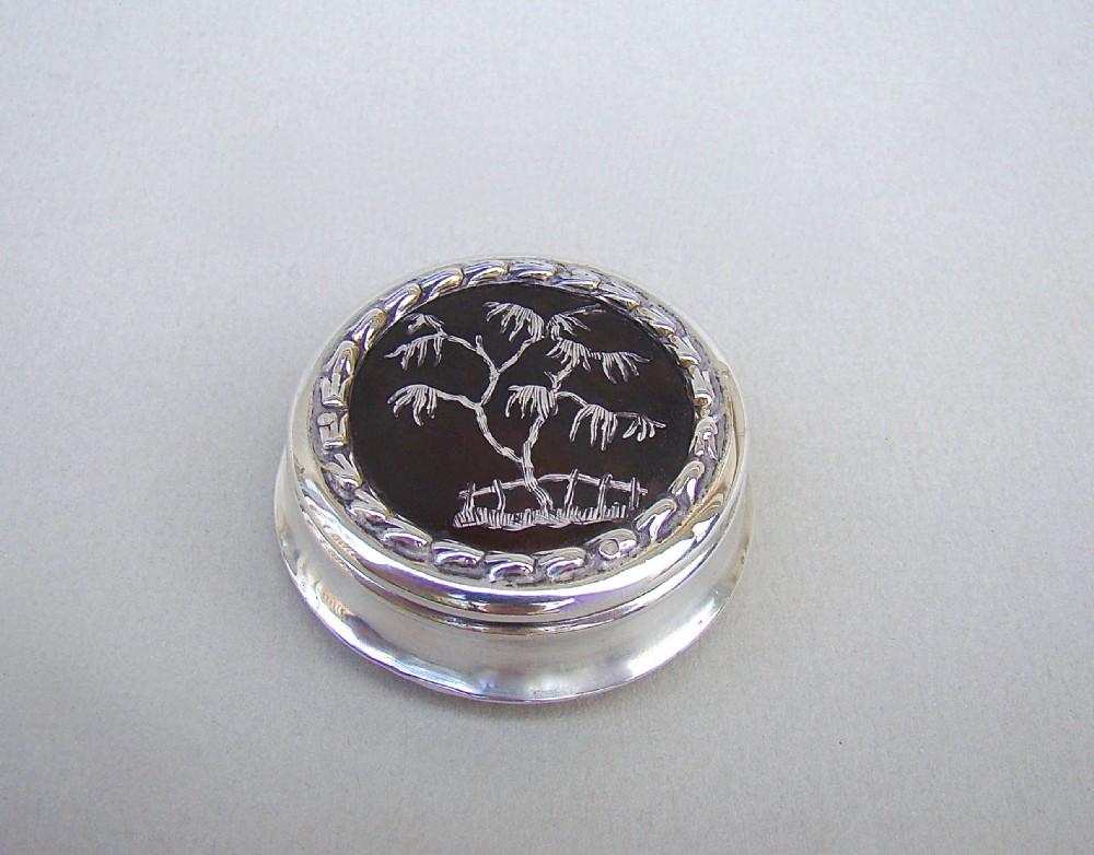 SILVER PIQUE TORTOISESHELL PILL BOX BY LEVI & SALAMAN, BIRMINGHAM 1907