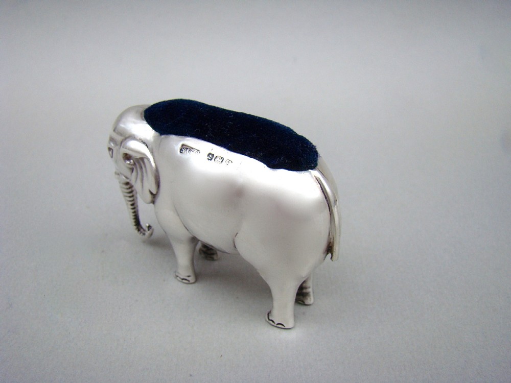 LARGE EDWARDIAN SILVER ELEPHANT PIN CUSHION BY SPURRIER & CO BIRMINGHAM 1906 View IV