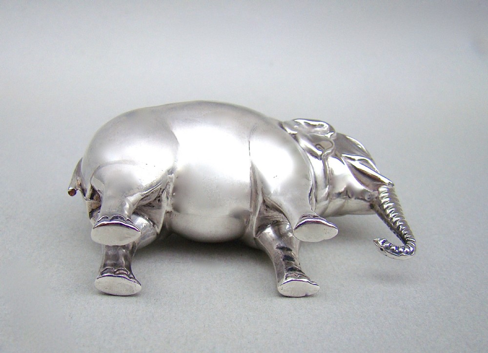 LARGE EDWARDIAN SILVER ELEPHANT PIN CUSHION BY SPURRIER & CO BIRMINGHAM 1906 View V