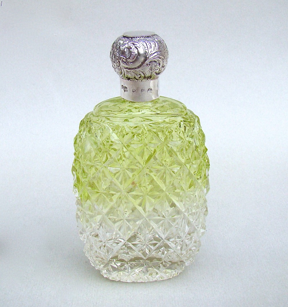 VICTORIAN SILVER & CUT GLASS SCENT BOTTLE BY CHARLES MAY, BIRMINGHAM 1897
