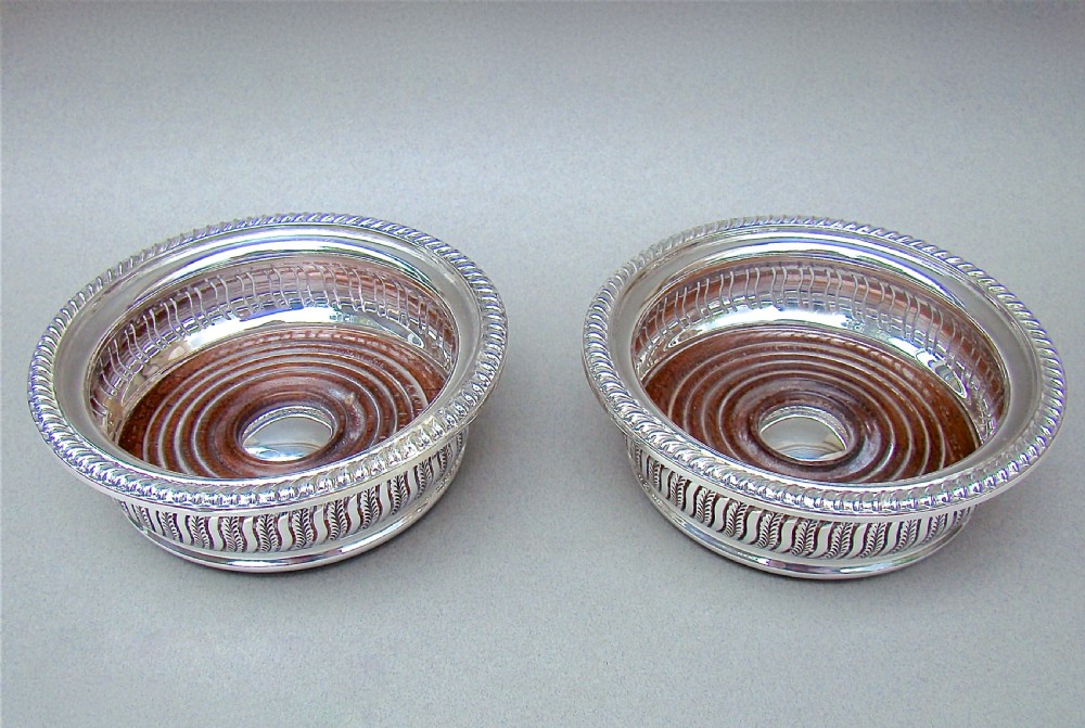 SUPERB PAIR OF MID 20TH CENTURY SOLID SILVER WINE COASTERS BY MAPPIN & WEBB, BIRMINGHAM 1968.
 View V