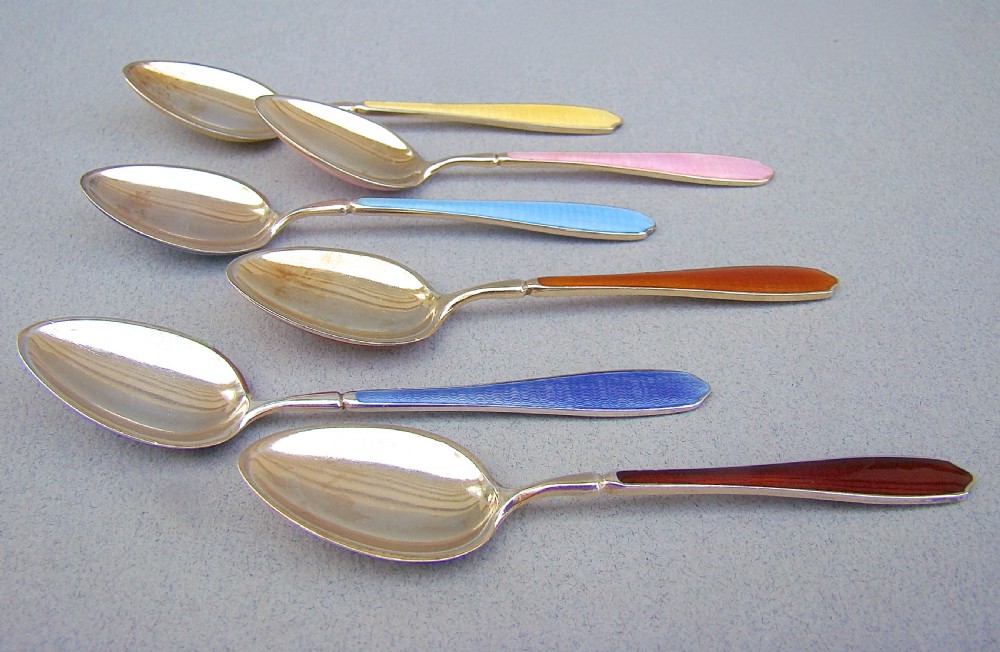 CASED SET OF SIX MID-CENTURY GUILLOCHE ENAMEL COFFEE SPOONS, CIRCA 1950 View IV