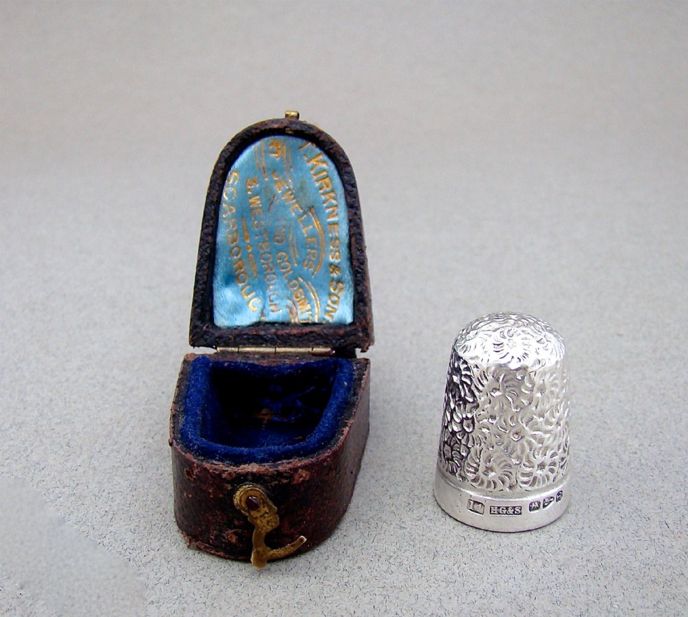 CASED VICTORIAN SILVER THIMBLE BY HENRY GRIFFITH & SONS LTD, CHESTER 1894