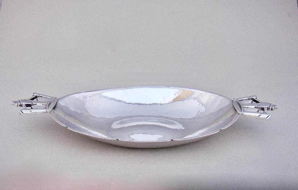 R.E. STONE ARTS & CRAFT PLANISHED SILVER DISH, LONDON 1934 View II