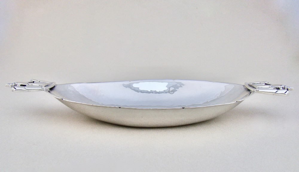 R.E. STONE ARTS & CRAFT PLANISHED SILVER DISH, LONDON 1934 View III