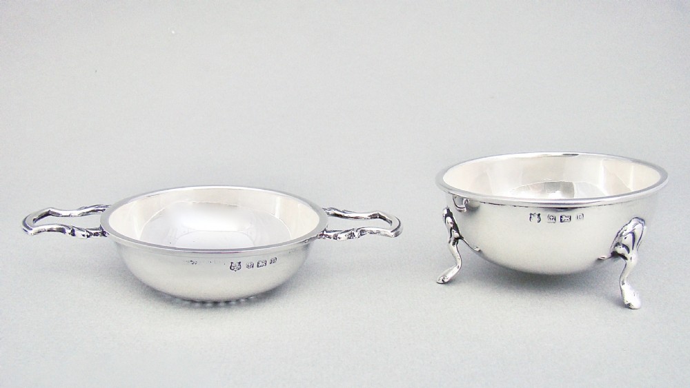GEORGE V SILVER TEA STRAINER & STAND BY THE BARKER BROTHERS, BIRMINGHAM 1929 View IV