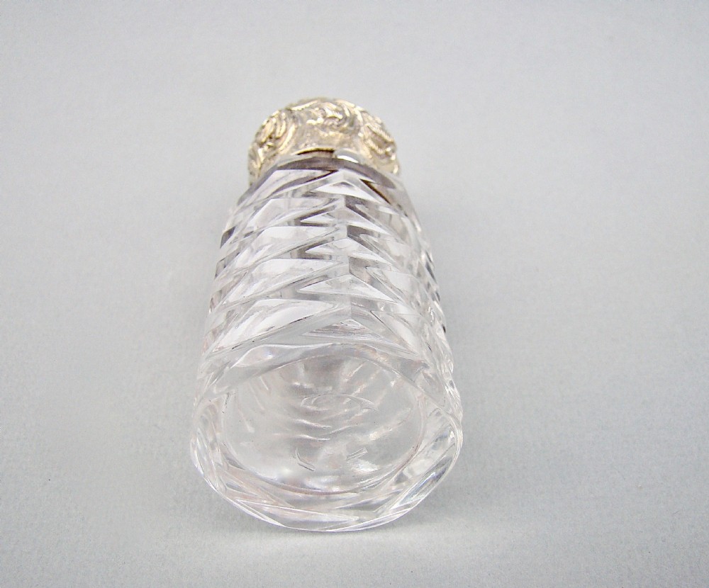 FABULOUS VICTORIAN SILVER GILT AND CUT GLASS SCENT BOTTLE, CIRCA 1870 View VI