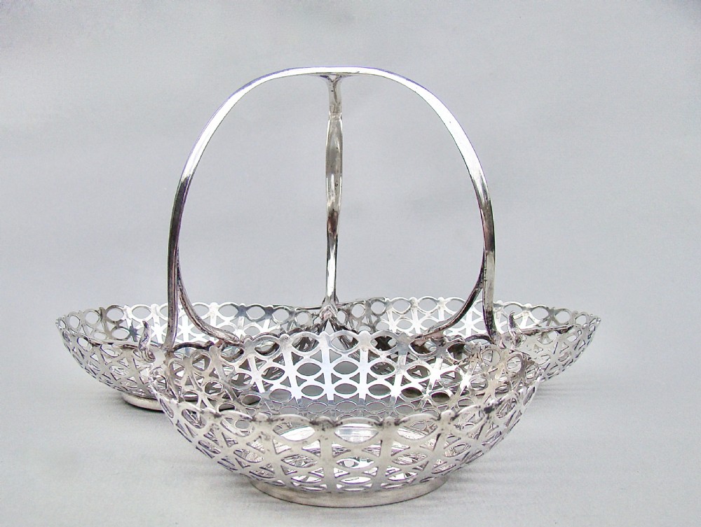 FABULOUS EDWARDIAN SILVER TRIPLE SWEETMEAT DISH BY ELKINGTON & CO, BIRMINGHAM 1906 View VIII