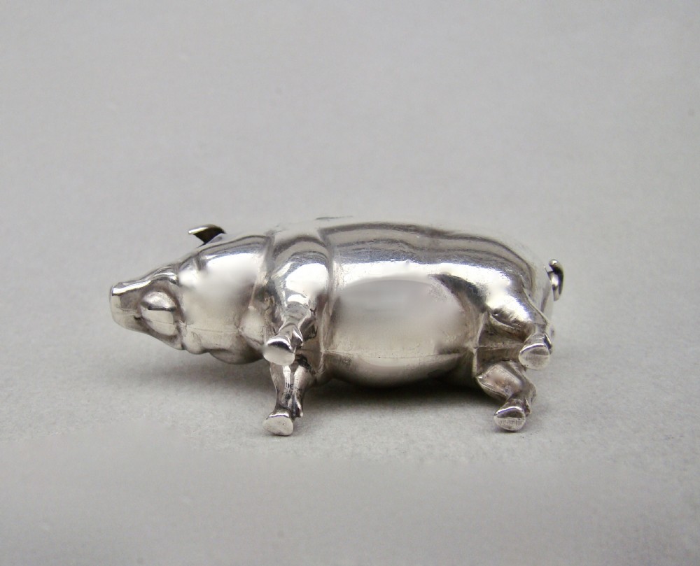 SMALL EDWARDIAN SILVER PIG PIN CUSHION BY SYDNEY & CO, BIRMINGHAM CIRCA 1900 View VI