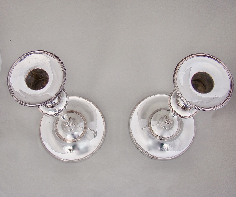 PAIR OF GEORGIAN OLD SHEFFIELD PLATE CANDLESTICKS, CIRCA 1820 View IV