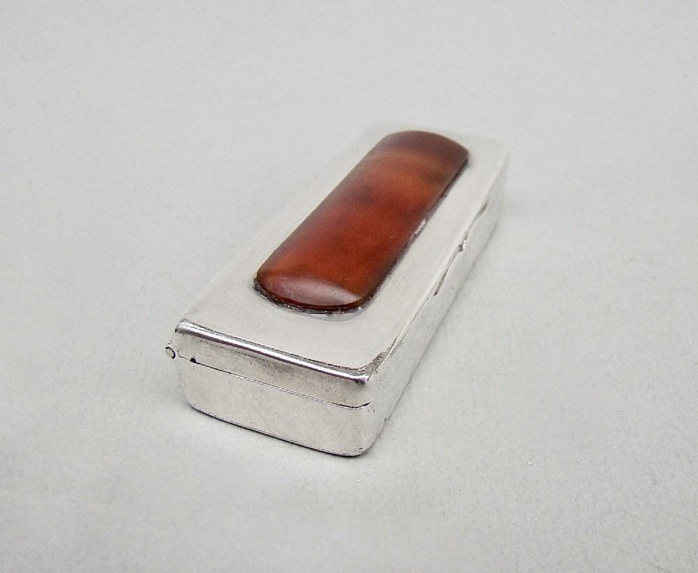 RARE WILLIAM IV SILVER SNUFF BOX WITH AGATE CABOCHON BY EDWARD SMITH, BIRMINGHAM 1833 View IV