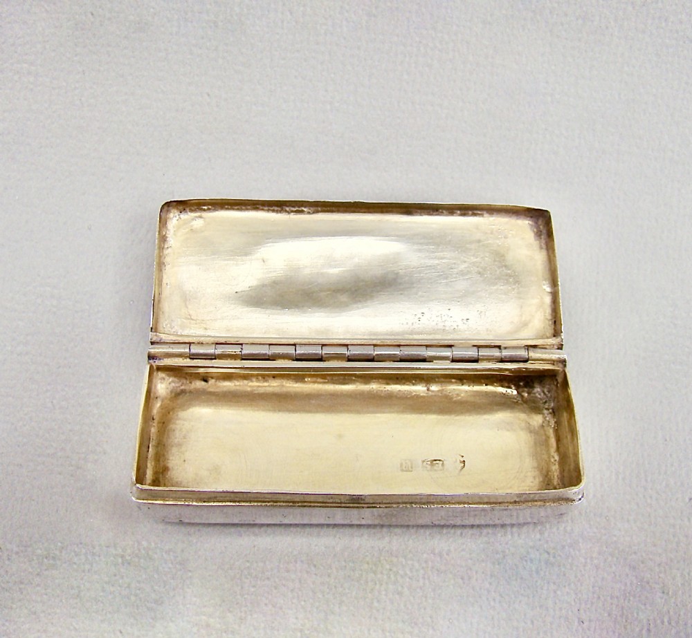 RARE WILLIAM IV SILVER SNUFF BOX WITH AGATE CABOCHON BY EDWARD SMITH, BIRMINGHAM 1833 View V