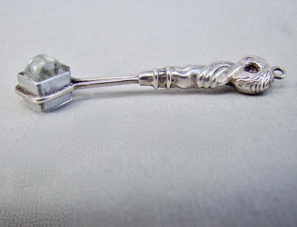 RARE VICTORIAN SILVER MINIATURE JEWELLER'S LOUPE OR MAGNIFIER  FOR CHATELAINE, CIRCA 1890 View III