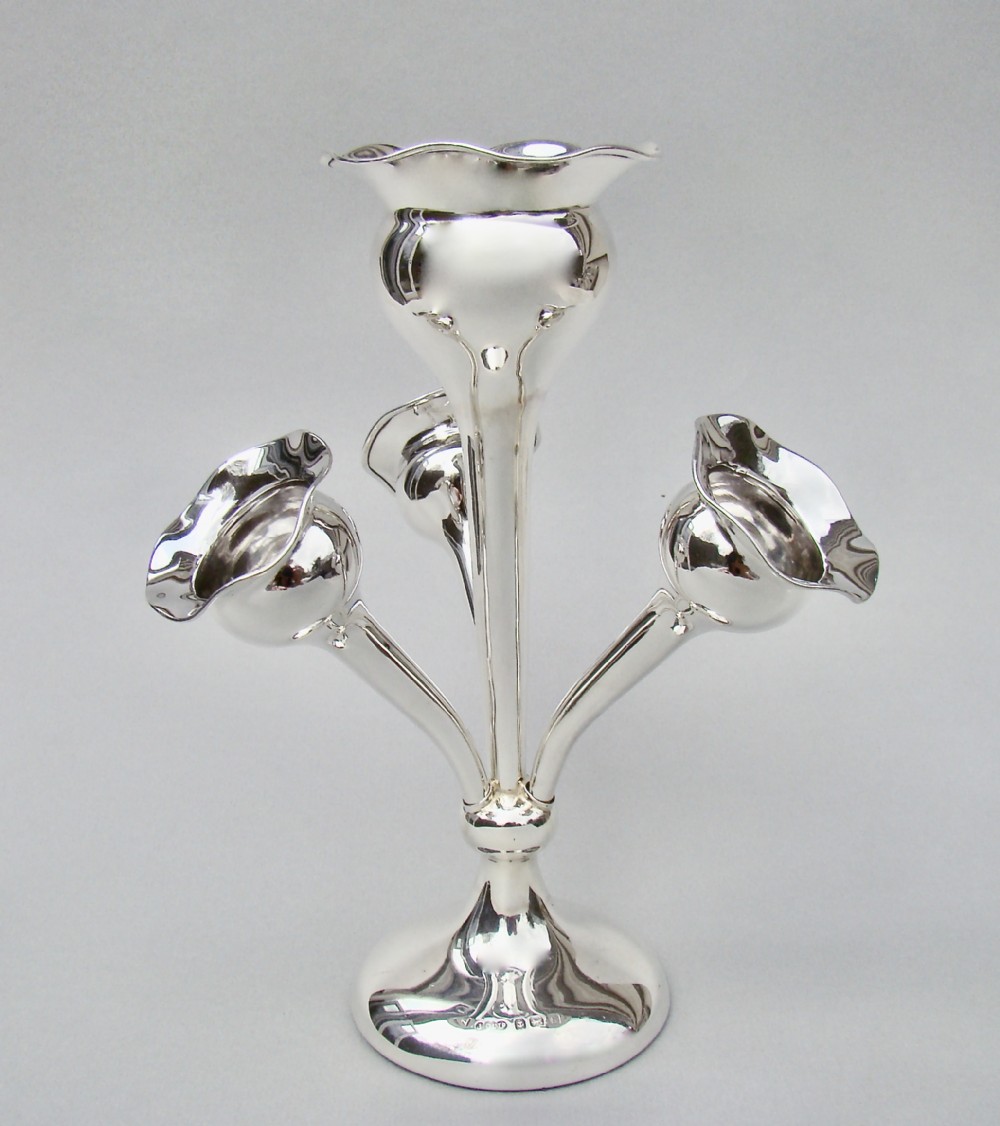 SUPERB GEORGE V SOLID SILVER VASE OR EPERGNE  BY JOSEPH GLOSTER, BIRMINGHAM 1917