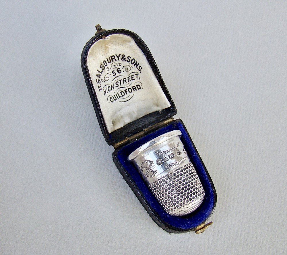 CASED GEORGE V SILVER THIMBLE BY CHARLES HORNER, CHESTER 1911