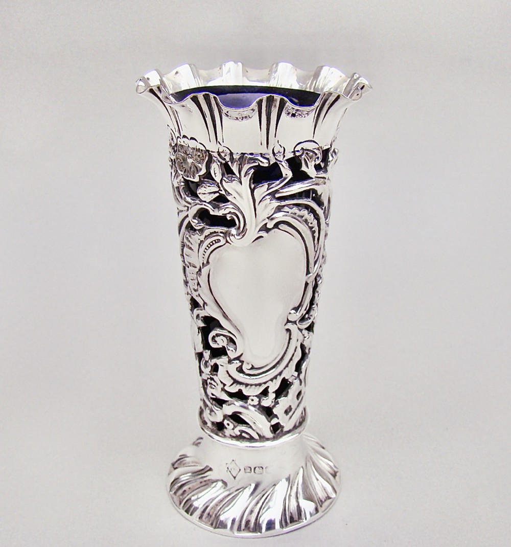 SMALL VICTORIAN SILVER SPILL VASE BY M BROS, SHEFFIELD 1899