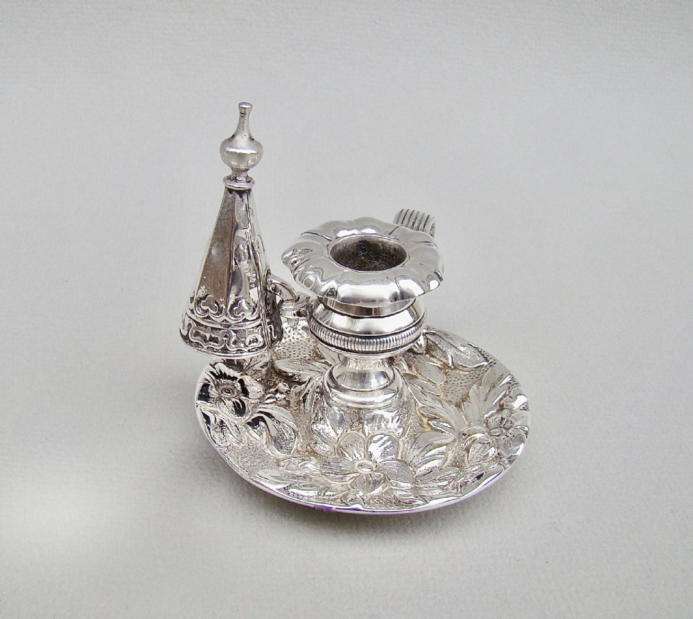 EXQUISITE WILLIAM IV MINIATURE SILVER PLATED CHAMBER STICK, CIRCA 1835
