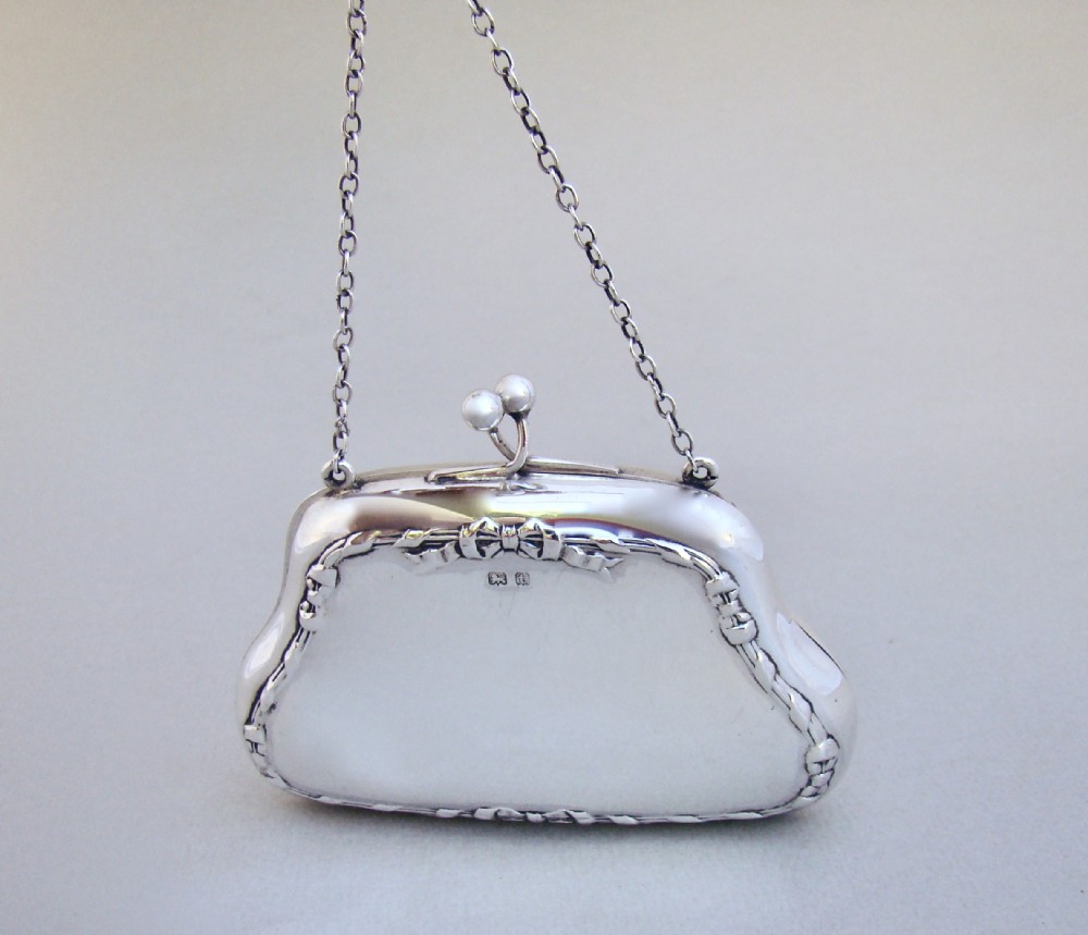 GEORGE V SILVER COCKTAIL PURSE BY E. MANDER, BIRMINGHAM 1918