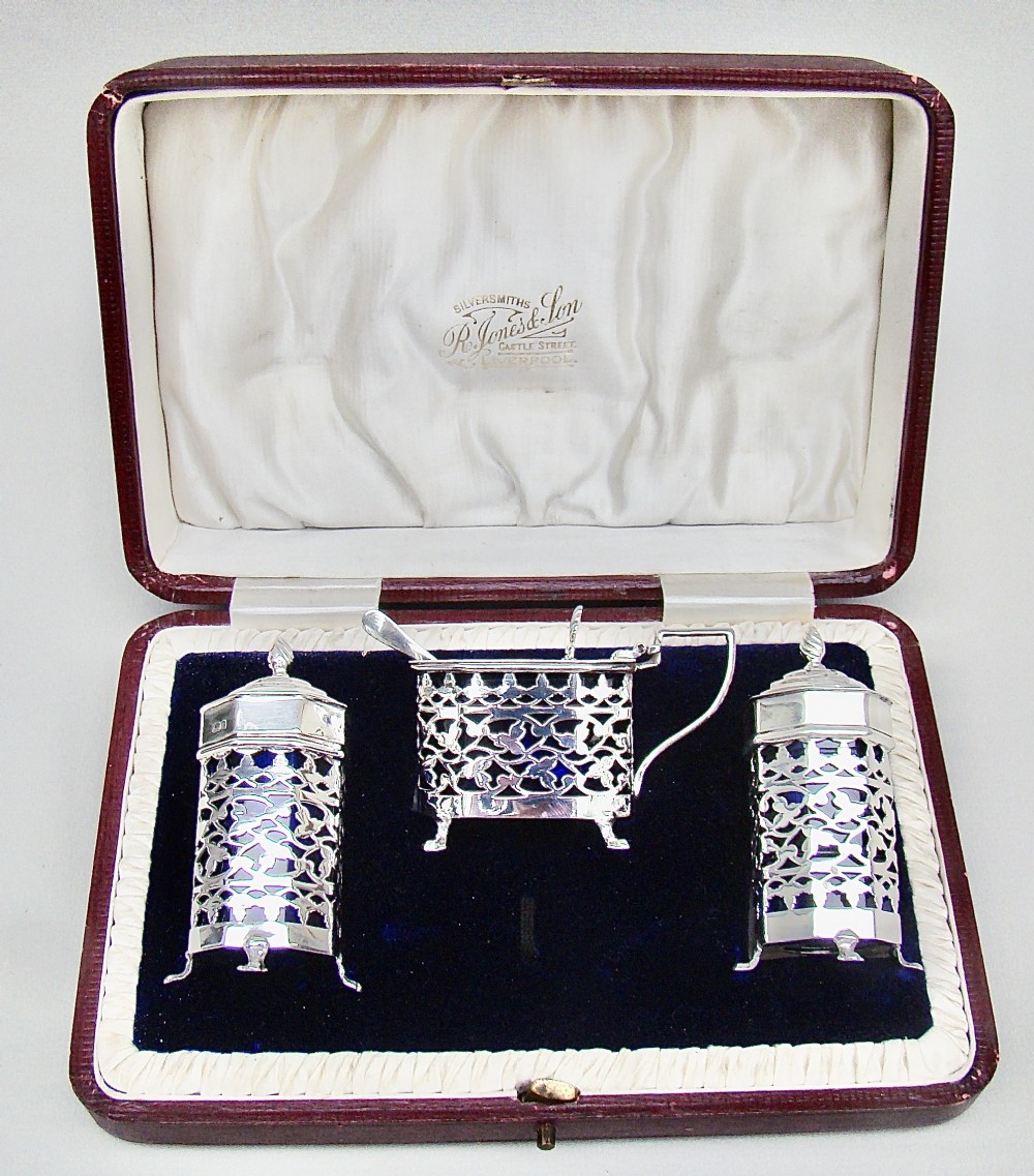 STUNNING EDWARDIAN SILVER THREE PIECE CONDIMENT SET BY CHARLES HORNER, BIRMINGHAM 1903
