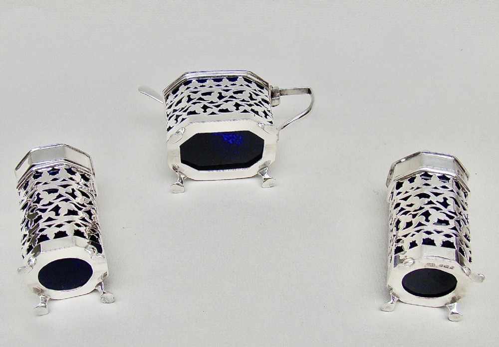 STUNNING EDWARDIAN SILVER THREE PIECE CONDIMENT SET BY CHARLES HORNER, BIRMINGHAM 1903 View VII