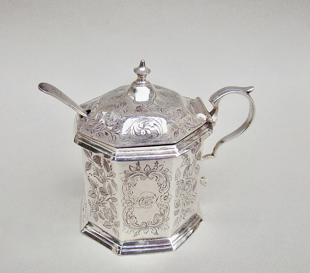 VICTORIAN SILVER  MUSTARD POT BY HILLIARD & THOMASON, BIRMINGHAM 1884