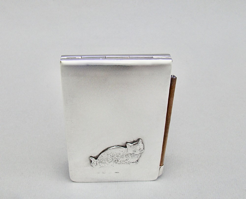 RARE NOVELTY SILVER AIDE MEMOIRE APPLIED WITH A CAT BY CRISFORD & NORRIS, BIRMINGHAM 1924
