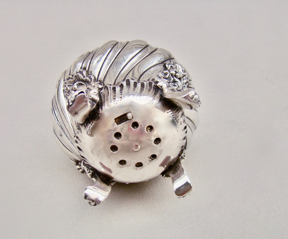 19th CENTURY FRENCH SILVER PEPPER GRINDER BY ALBERT BEAUFORT, PARIS CIRCA 1885 View VI