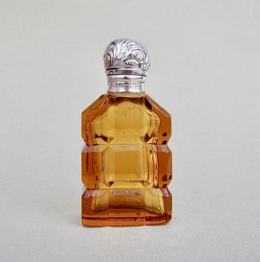 VICTORIAN SILVER AND AMBER GLASS SCENT BOTTLE BY THE MOUSLEY BROTHERS , BIRMINGHAM 1899