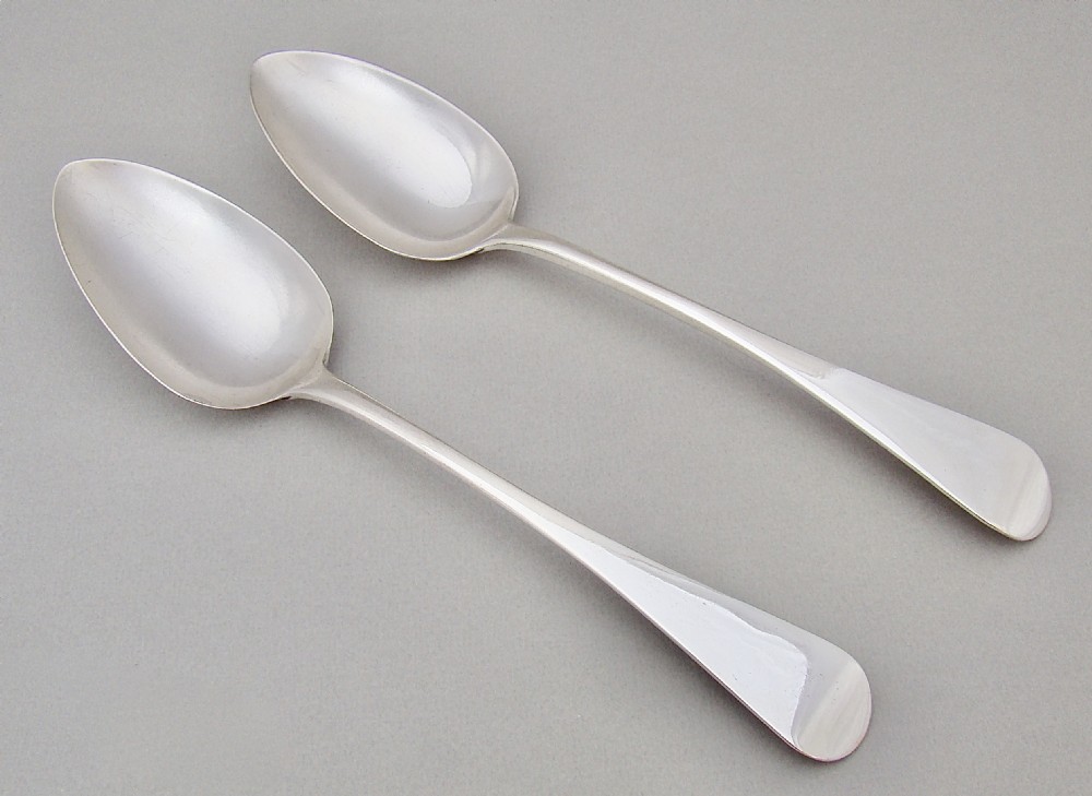 ELEGANT PAIR OF GEORGIAN SILVER TABLE SPOONS BY HENRY DAY, LONDON 1820