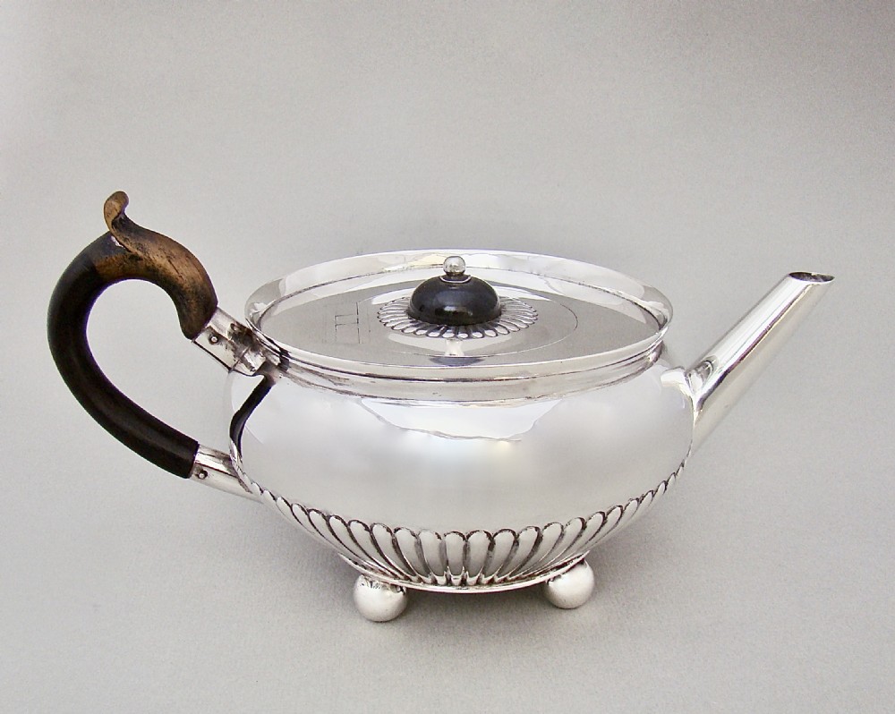 GORGEOUS VICTORIAN SILVER TEAPOT BY HOLLAND & SLATER, LONDON 1880
