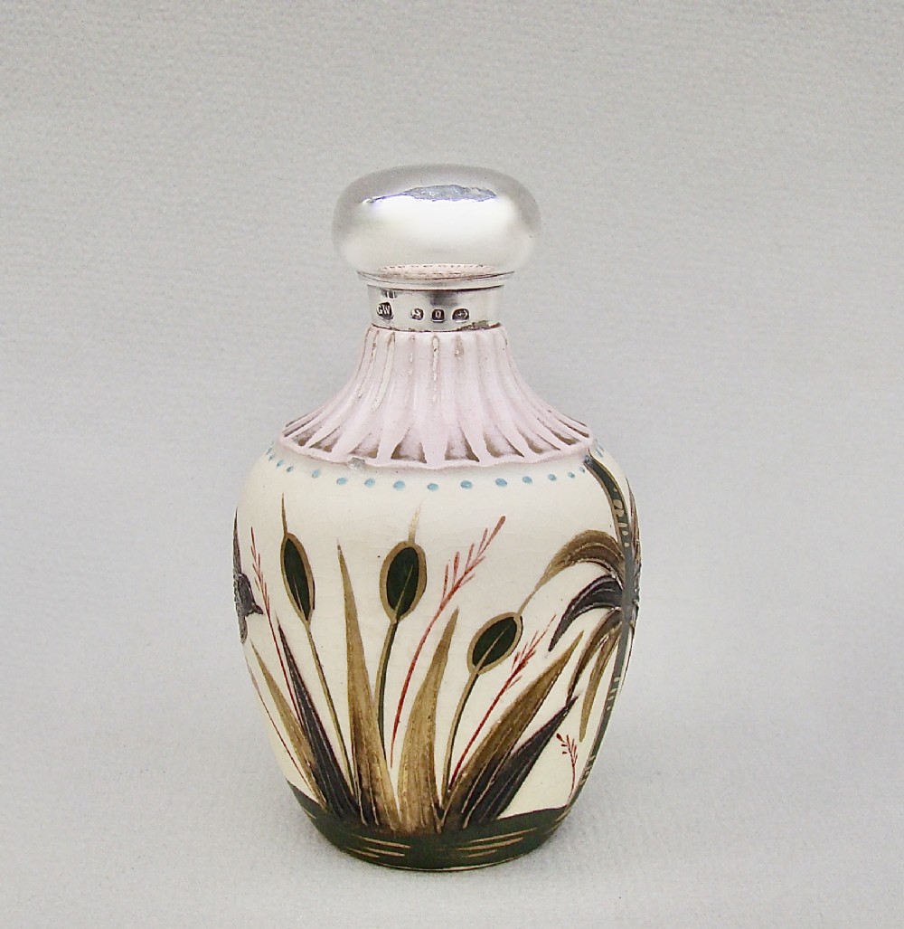 VICTORIAN SILVER MOUNTED AESTHETIC MOVEMENT SCENT BOTTLE BY GEORGE WELCH, BIRMINGHAM 1888