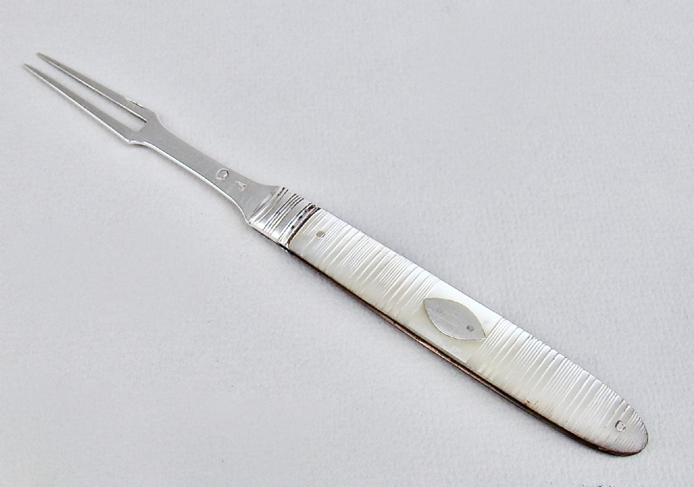 GEORGIAN SILVER AND MOTHER OF PEARL FRUIT FORK, CIRCA 1795