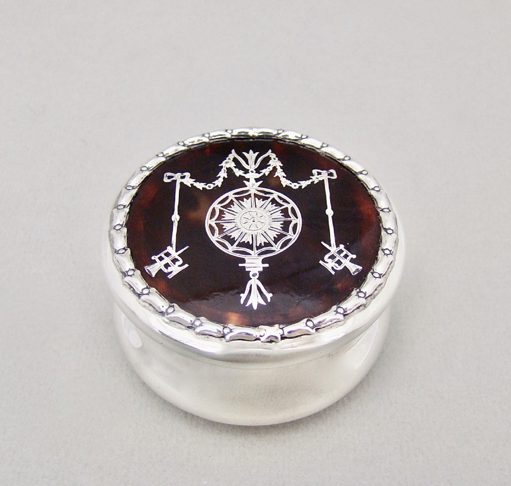 EXQUISITE SILVER PIQUE TORTOISESHELL JEWELLERY BOX OR TRINKET BOX BY WILLIAM COMYNS, LONDON 1910
