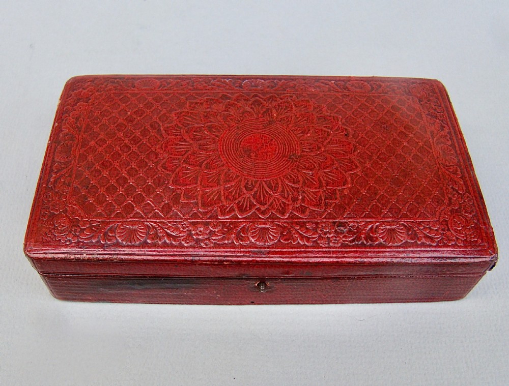 RARE AND EXQUISITE EARLY VICTORIAN CASED SEWING SET, CIRCA 1840 View VIII