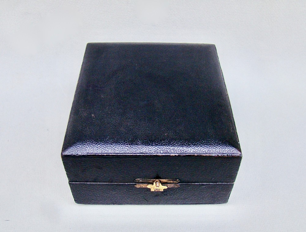 MATCHED CASED SET OF SIX EDWARDIAN SOLID SILVER NAPKIN RINGS BY BROADWAY & CO,  BIRMINGHAM CIRCA 1910 View VI