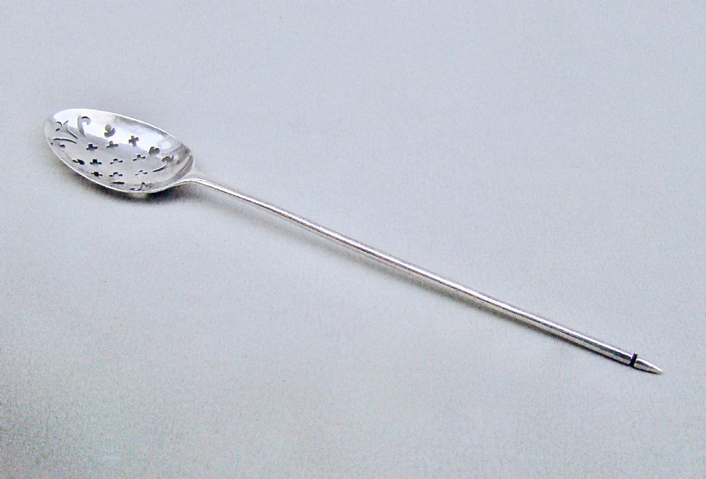 GEORGIAN SILVER MOTE SPOON, LONDON CIRCA 1740 View II