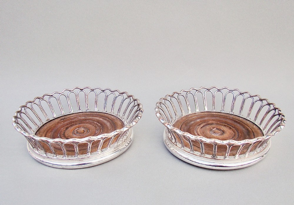 PAIR OF GEORGIAN OLD SHEFFIELD PLATE WIREWORK WINE COASTERS, CIRCA 1800 View II