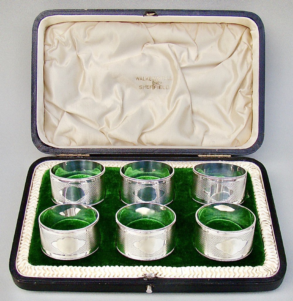 FABULOUS CASED SET OF SIX EDWARDIAN SOLID SILVER NAPKIN RINGS BY WALKER & HALL, SHEFFIELD 1909