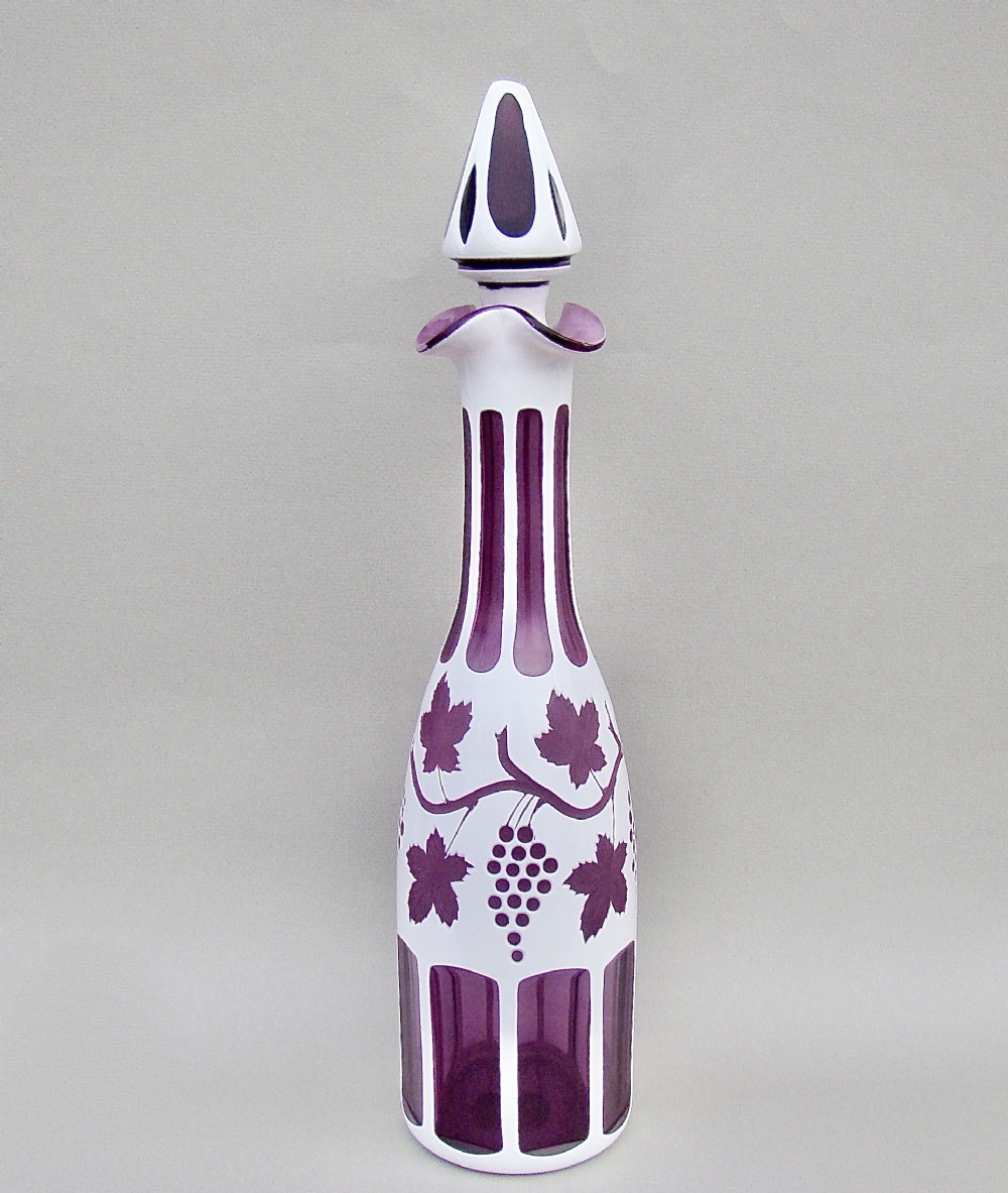 BOHEMIAN AMETHYST OVERLAY GLASS DECANTER, CIRCA 1890
